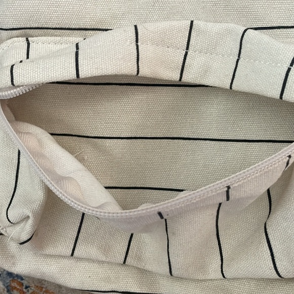 BILLABONG Mini Backpack - Picture 5 of 6